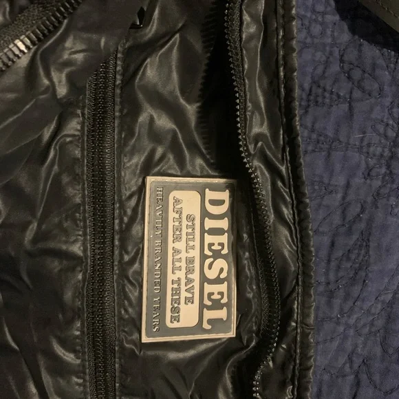 Diesel Elegant Black Quilted Women's Bag - Picture 8 of 10